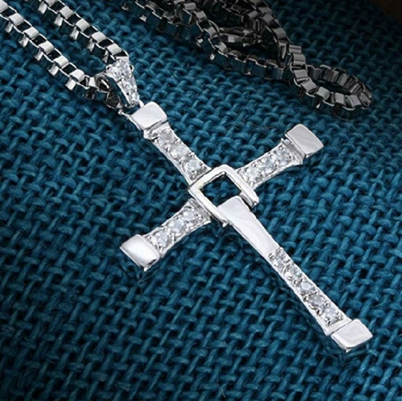 Mens Cross Necklace - Picture 3 of 7